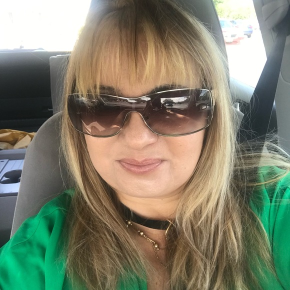 Sunglasses by DIOR - Picture 5 of 6